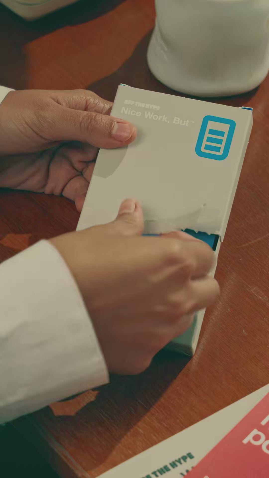 Carregar vídeo: The Nice Pocket Note™